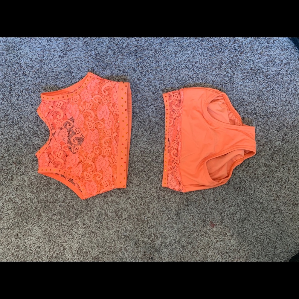 DEATAILS DANCEWEAR SET